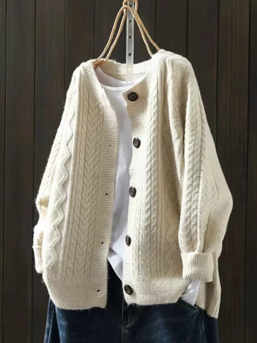 Lorença – Zopfstrickjacke