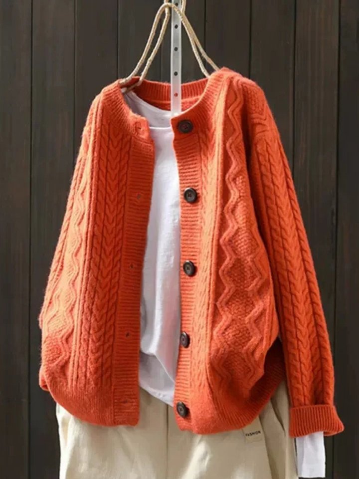 Lorença – Zopfstrickjacke