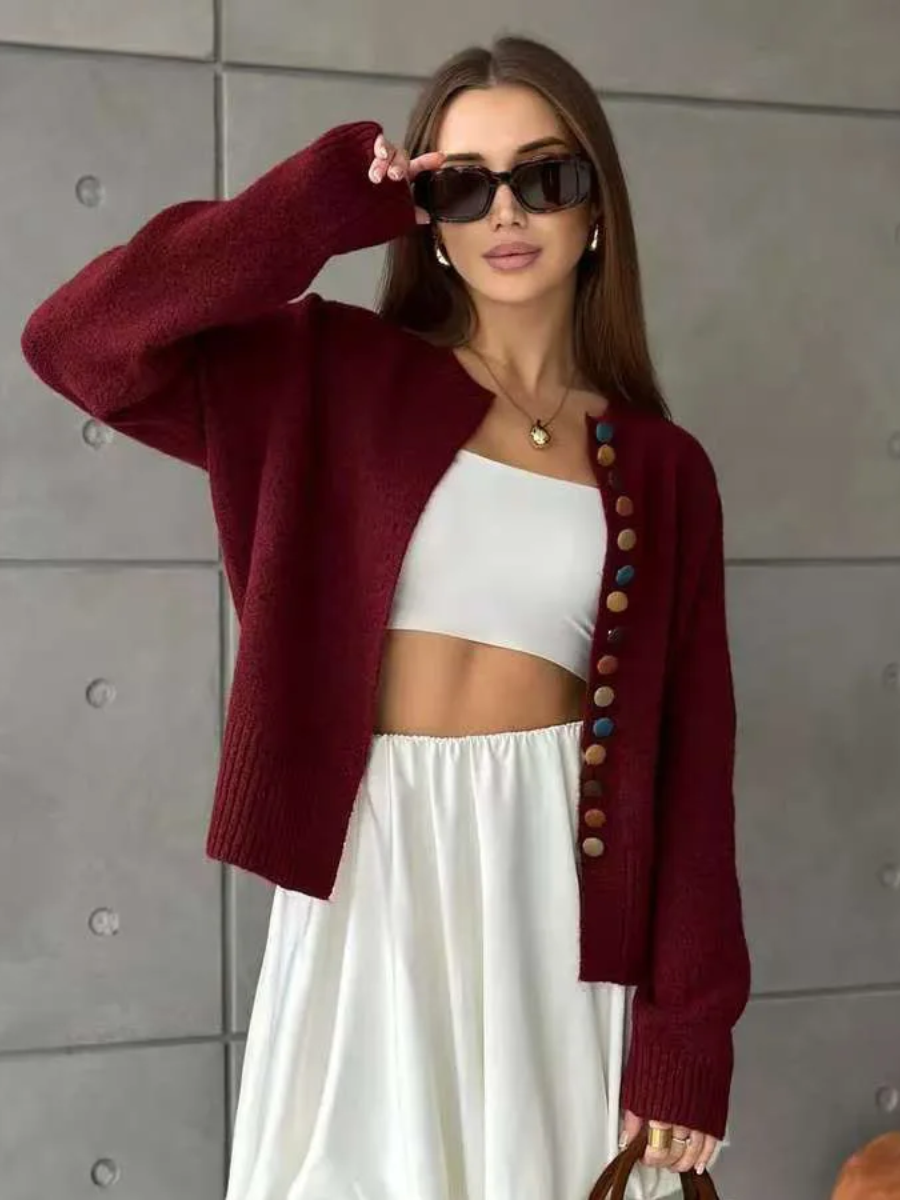 Nicole – Strickjacke mit Knopfdetails