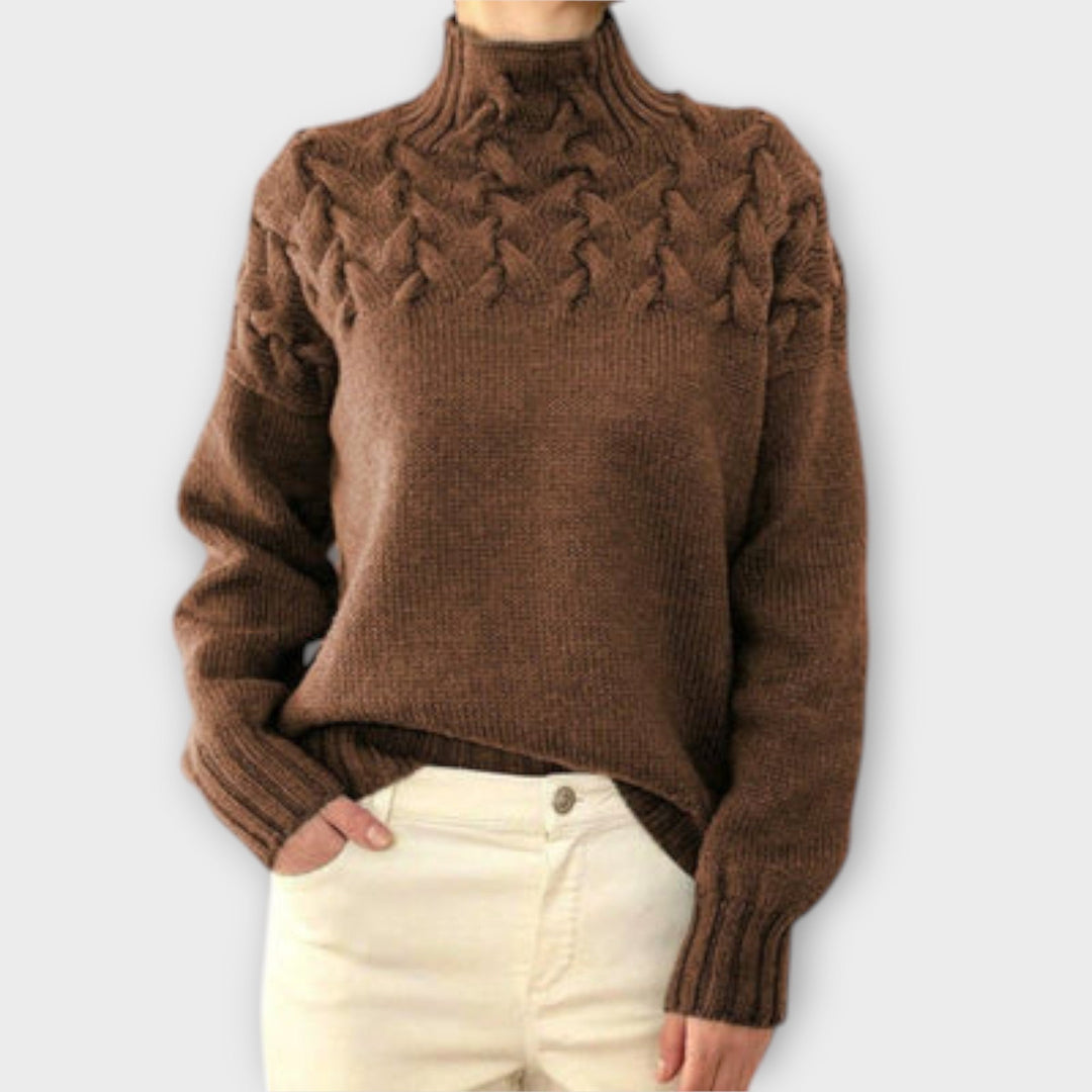 Antonia | Damenpullover mit Zopfstrick-Detail