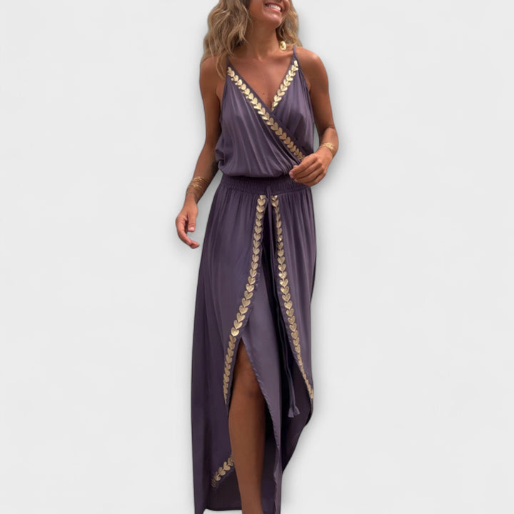 Sylvia | Donatila V-Ausschnitt Overall mit Stickerei und offenen Beinen