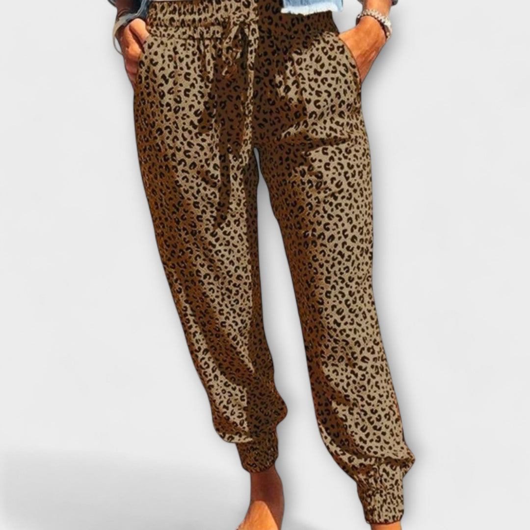 Caroline | Leo Hose mit weitem Bein