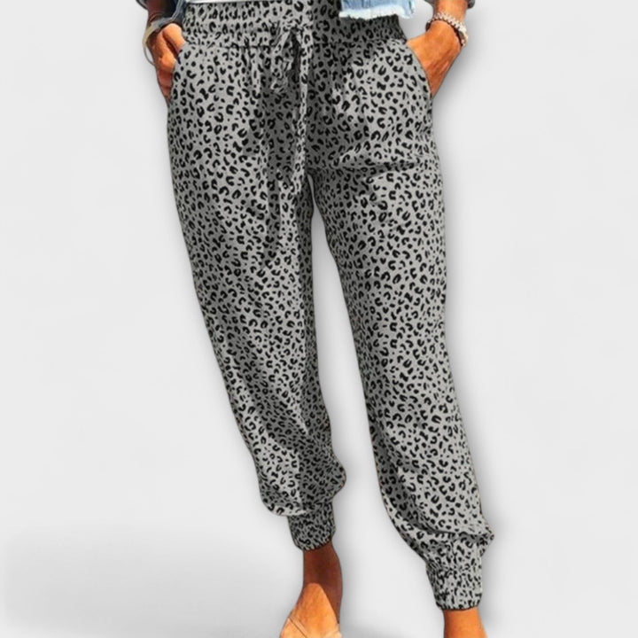 Caroline | Leo Hose mit weitem Bein