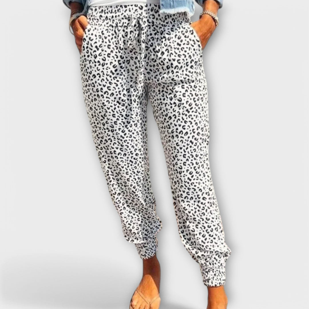 Caroline | Leo Hose mit weitem Bein