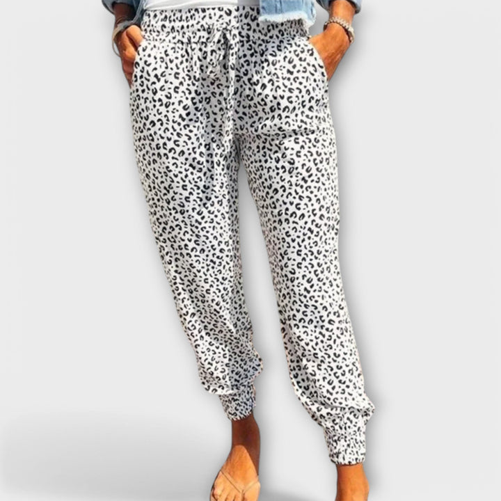 Caroline | Leo Hose mit weitem Bein