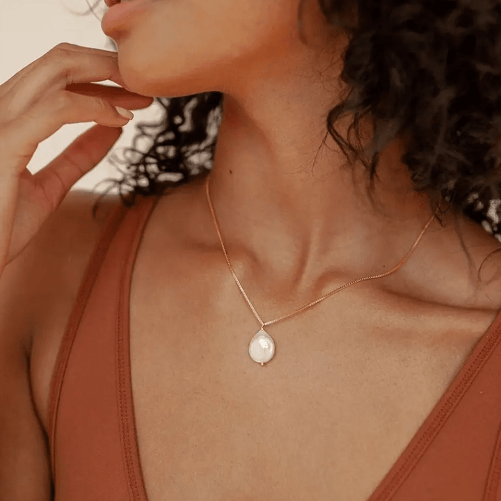 Jessica | Perlenring mit Kronendesign