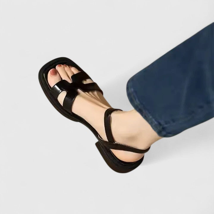 Erna | Elegante Flache Sandalen