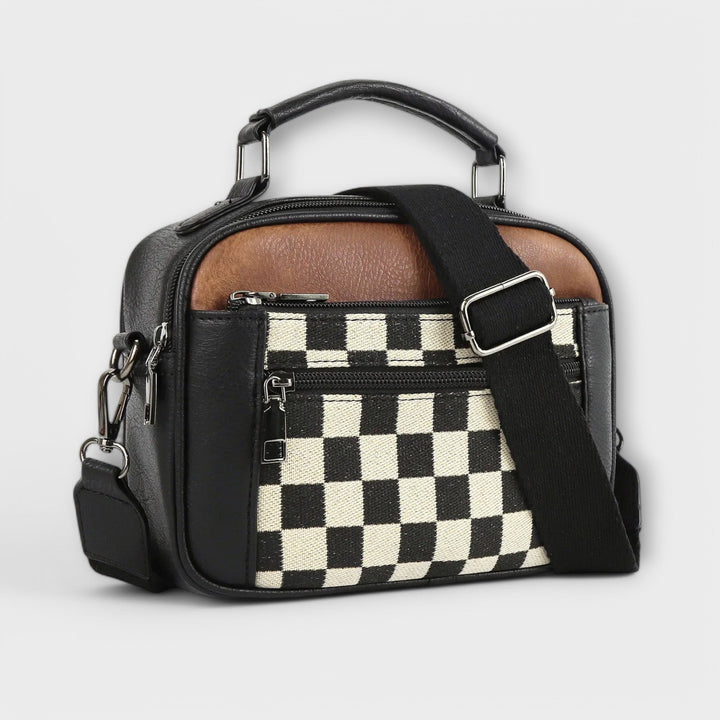 Daniela | ChessMate