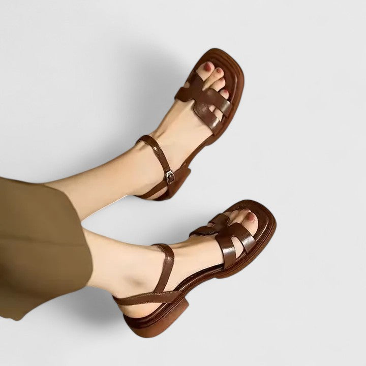 Erna | Elegante Flache Sandalen