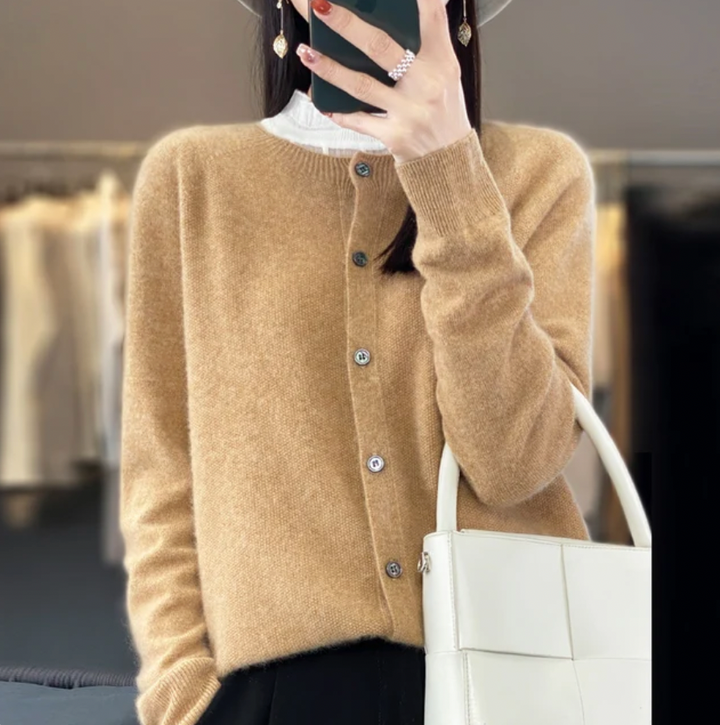 Vivienne | Warme, gemütliche Strickjacke