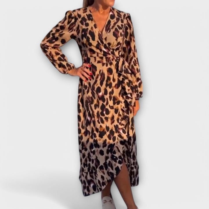 Dilara | Lässiges Leopardenmuster-Kleid mit V-Ausschnitt