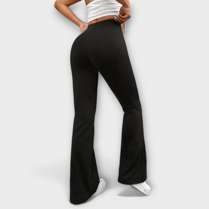 Linde | Lockere Hose mit ausgestelltem Bein