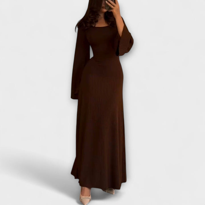 Birgit | Schickes Strickkleid mit Taillendetail