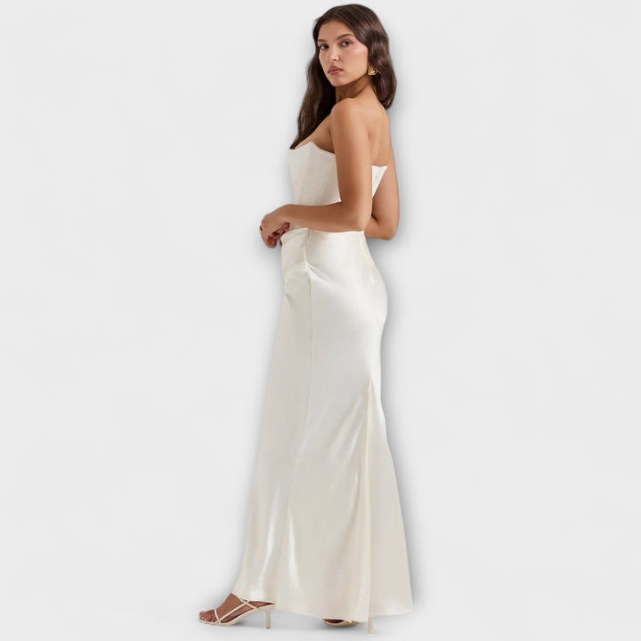 Lina | Schulterfreies Satin-Maxikleid mit Drapierung